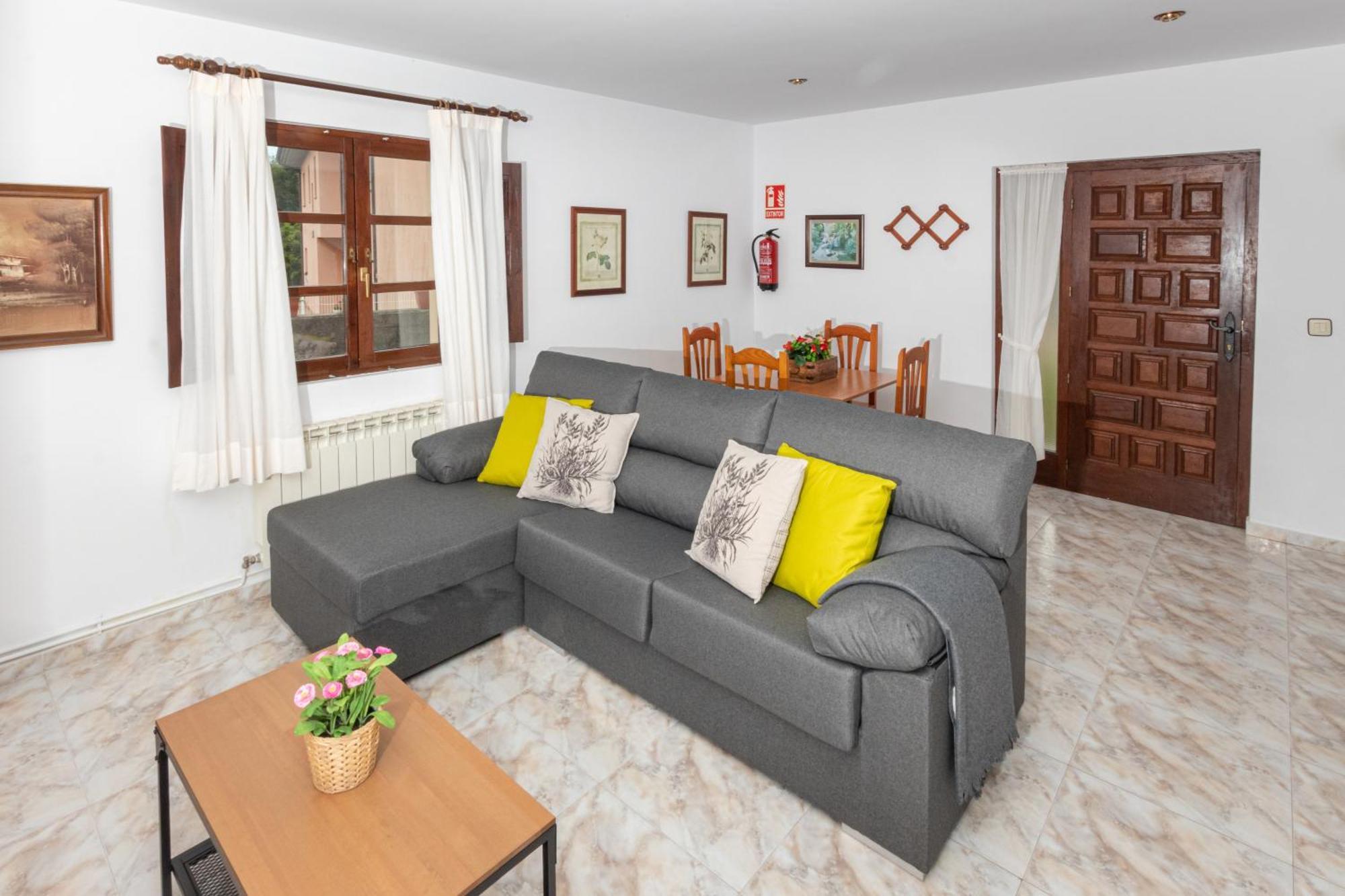 Apartamentos El Acebo Навес Экстерьер фото