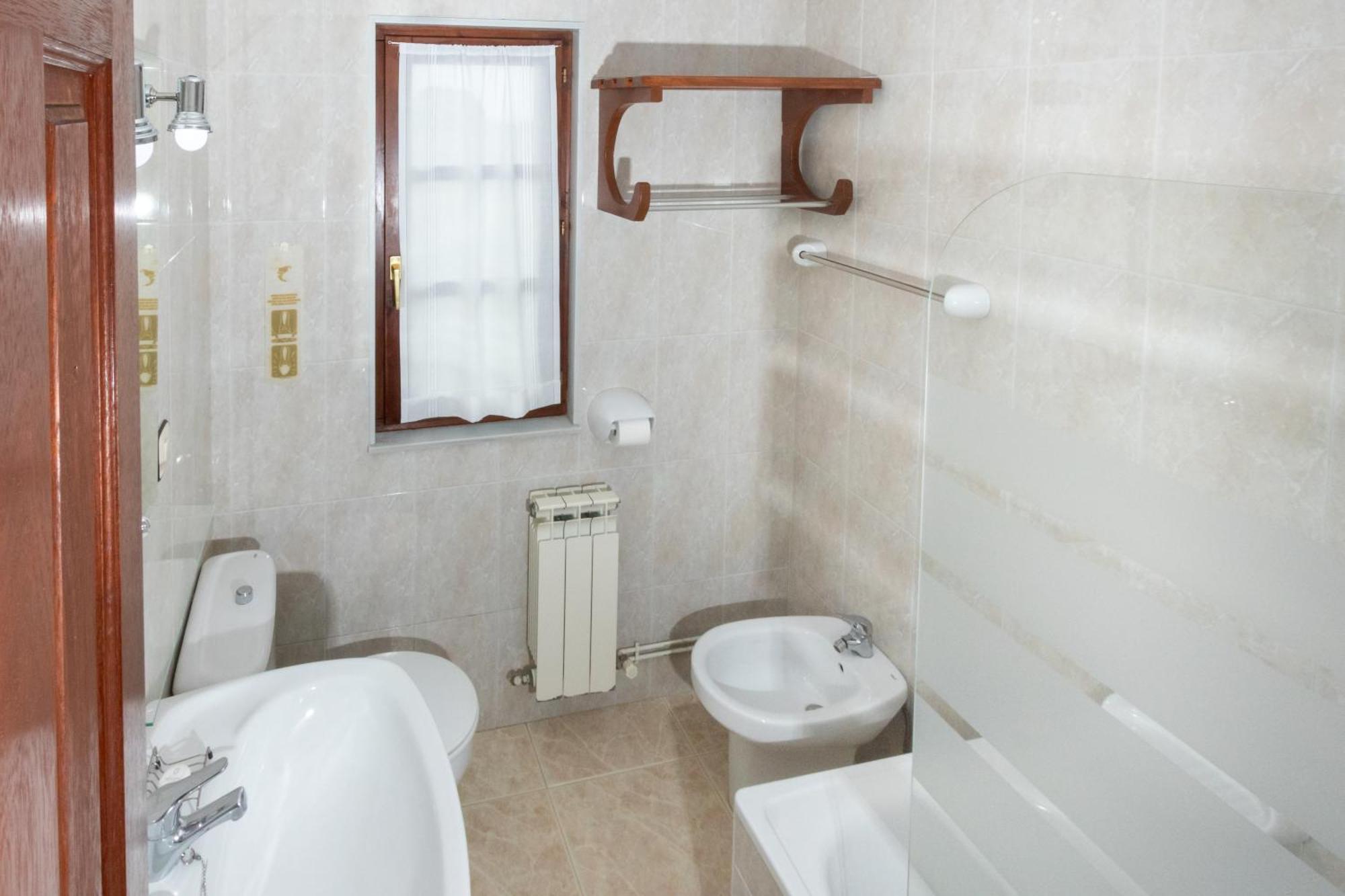 Apartamentos El Acebo Навес Экстерьер фото