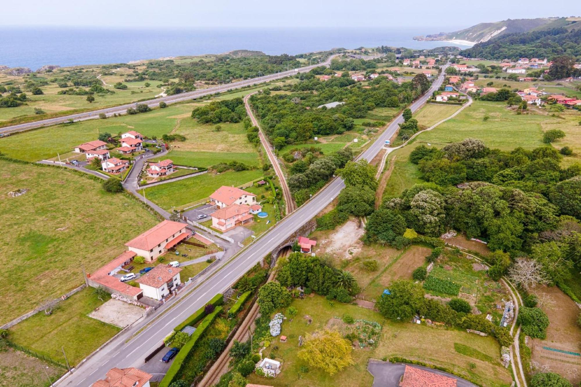 Apartamentos El Acebo Навес Экстерьер фото